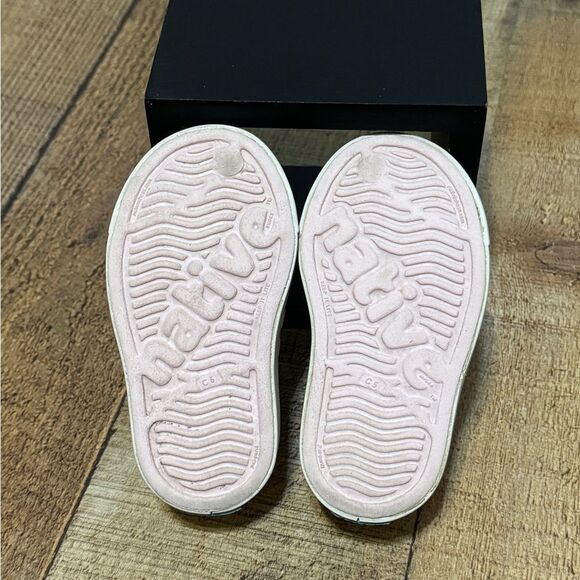 Native - Jefferson Milk Pink size C5 - Picture 9 of 9
